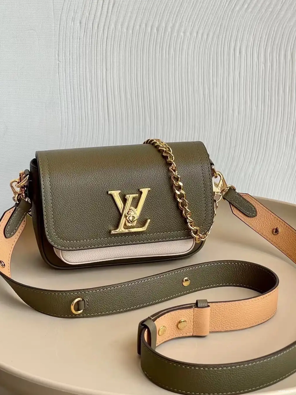 WIS TENDER LOUIS LOCKME VUITTON 0426
